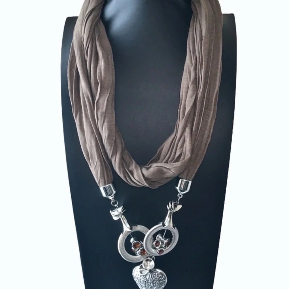 Womens Scarf Necklace Continuous Loop Necklace Pendant Jewelry 58 Inches‎